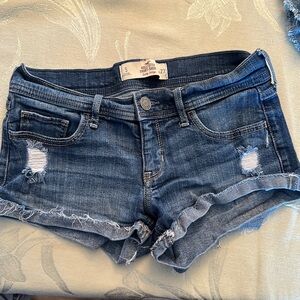 Hollister short-short low rise Jean shorts